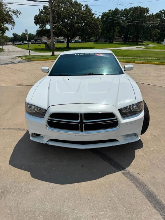 2012 Dodge Charger 7th Gen - Image 6 of 8