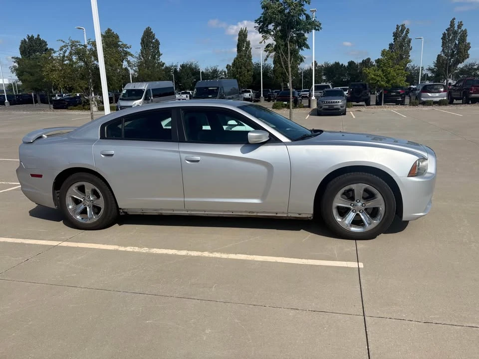 2012 Dodge Charger 7th Gen - Image 3 of 7