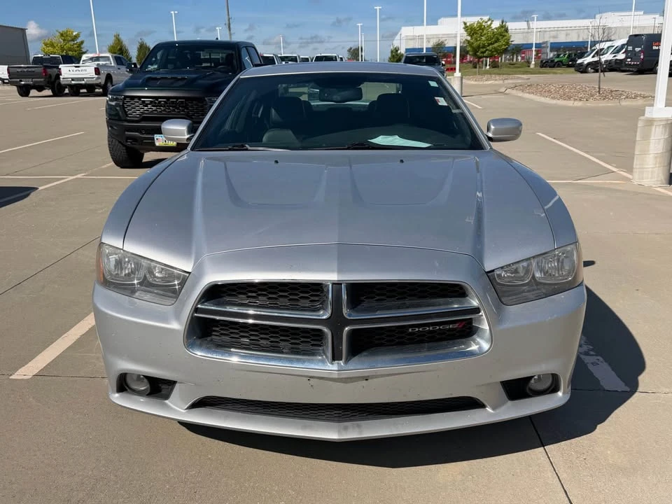2012 Dodge Charger 7th Gen - Image 2 of 5
