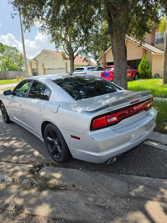 2012 Dodge Charger 7th Gen - Image 4 of 10