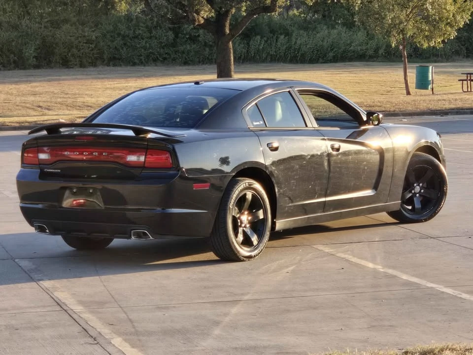 2012 Dodge Charger 7th Gen - Image 8 of 14