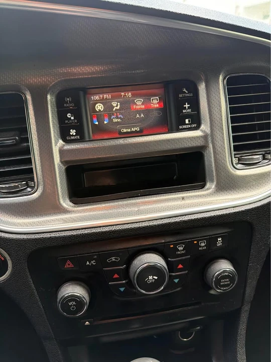 2012 Dodge Charger 7th Gen - Image 4 of 5