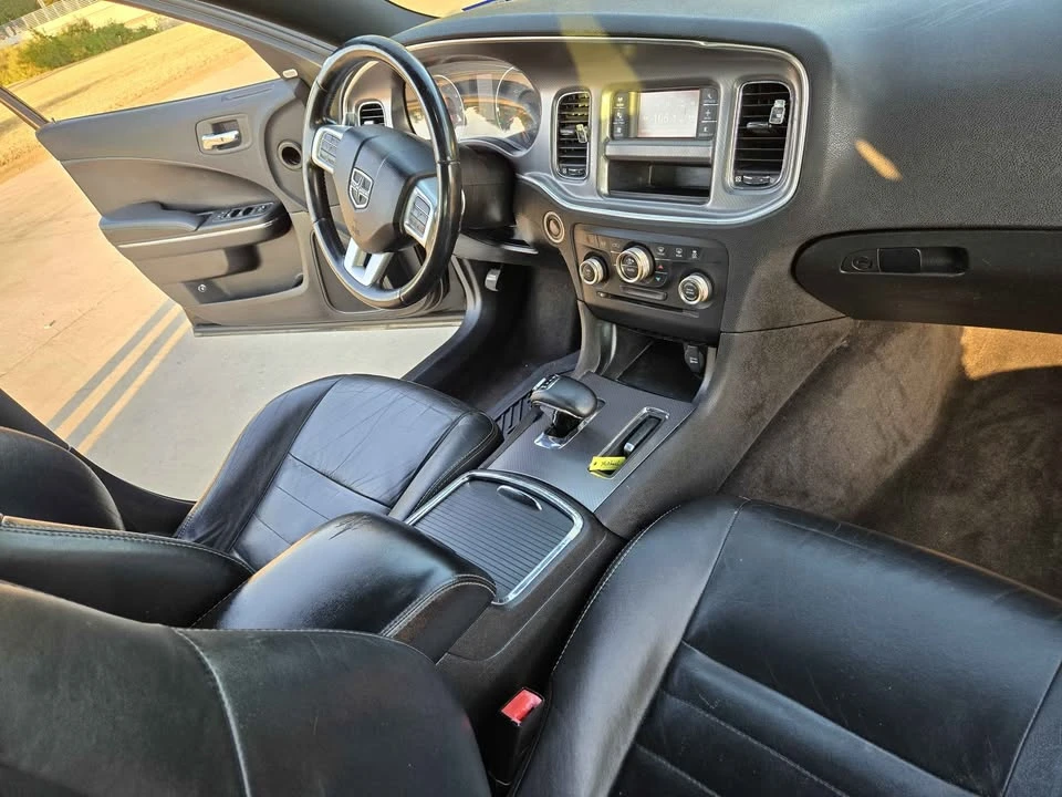 2012 Dodge Charger 7th Gen - Image 5 of 14