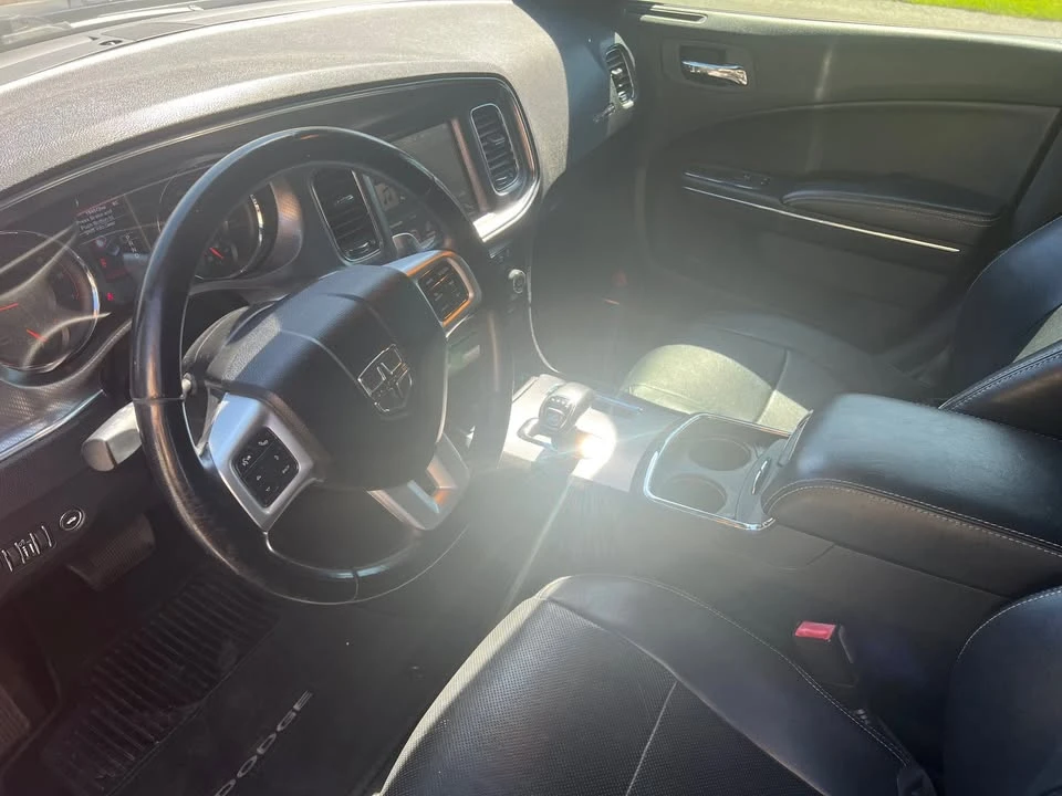 2012 Dodge Charger 7th Gen - Image 9 of 14