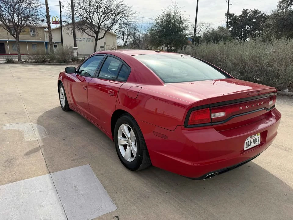 2012 Dodge Charger 7th Gen - Image 9 of 19