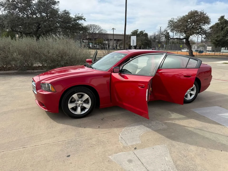 2012 Dodge Charger 7th Gen - Image 4 of 19
