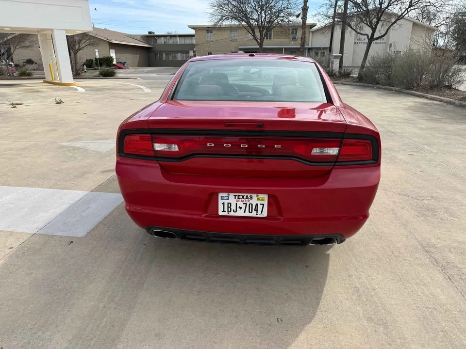 2012 Dodge Charger 7th Gen - Image 2 of 19