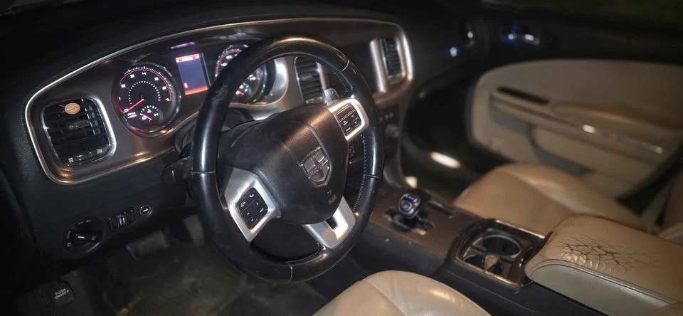 2012 Dodge Charger - Image 15 of 18