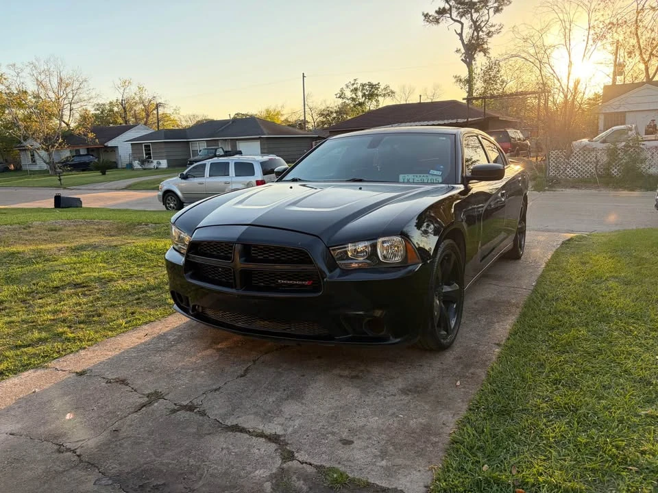 2012 Dodge Charger 7th Gen - Image 2 of 9