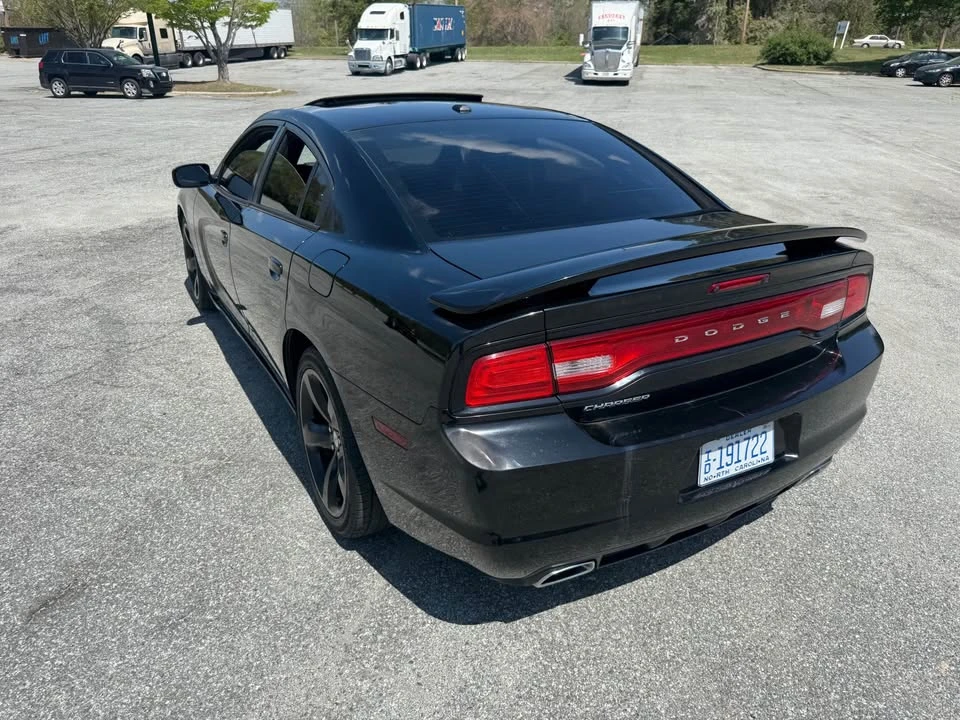 2012 Dodge Charger 7th Gen - Image 8 of 13