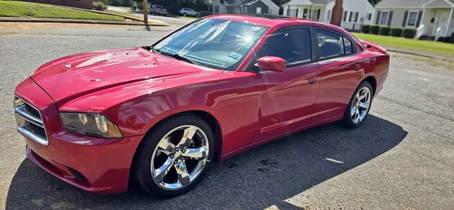 2012 Dodge Charger · SXT Sedan 4D