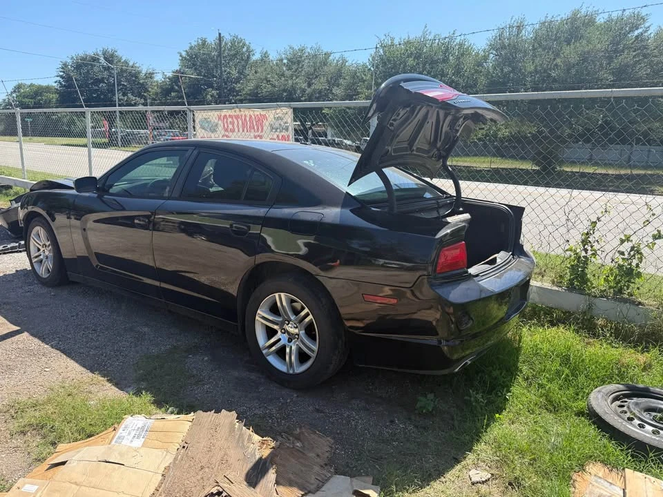 2012 Dodge Charger 7th Gen - Image 2 of 3