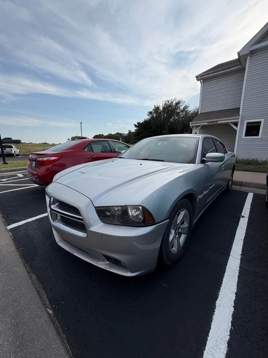 2012 Dodge Charger 7th Gen - Image 2 of 5