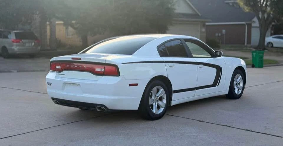 2012 Dodge Charger 7th Gen - Image 6 of 9