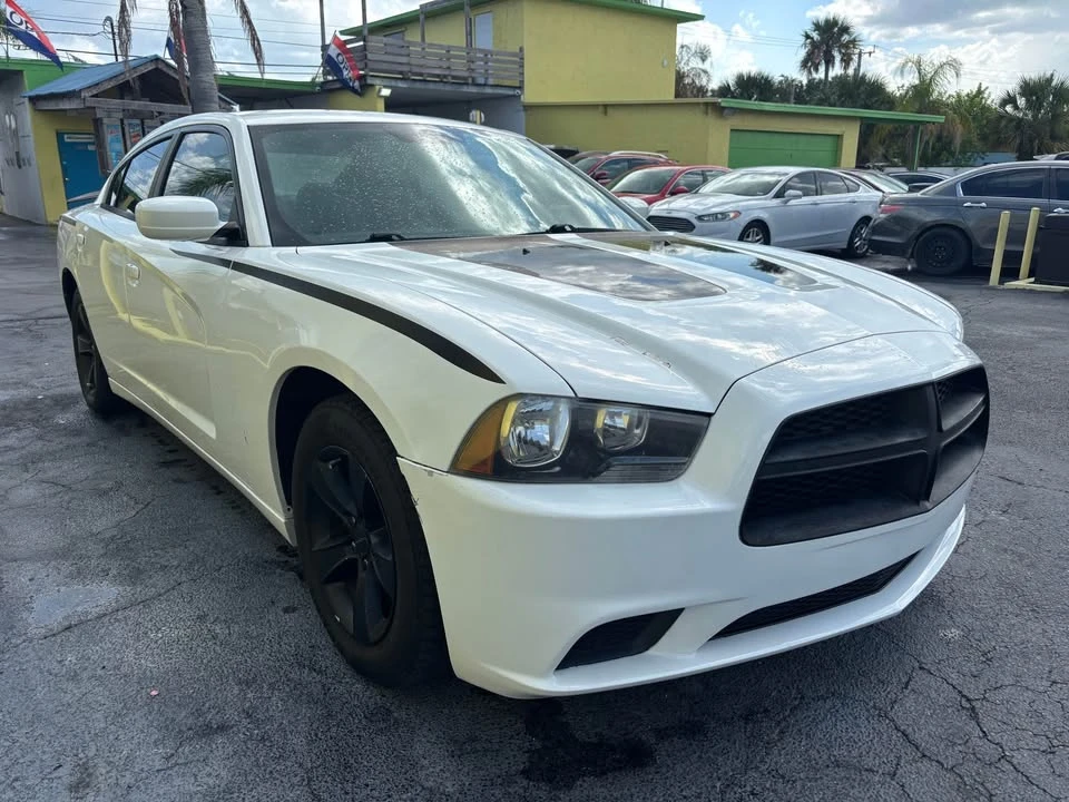 2012 Dodge Charger 7th Gen - Image 2 of 8