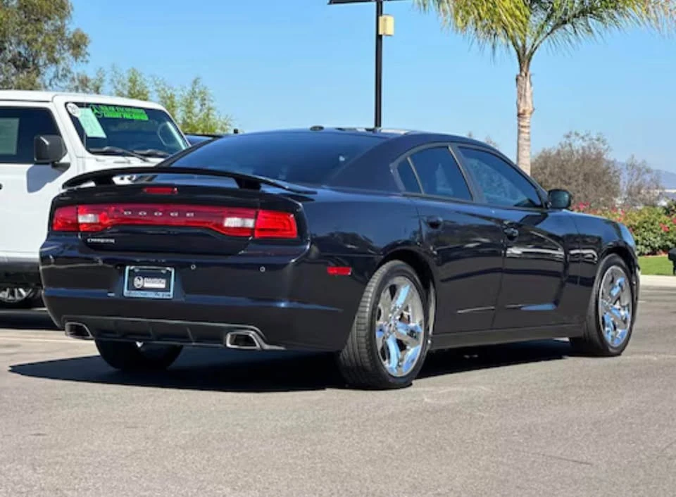 2012 Dodge Charger 7th Gen - Image 4 of 9