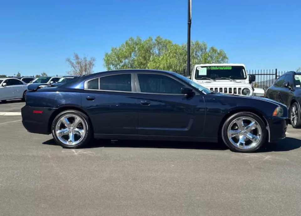 2012 Dodge Charger 7th Gen - Image 3 of 9