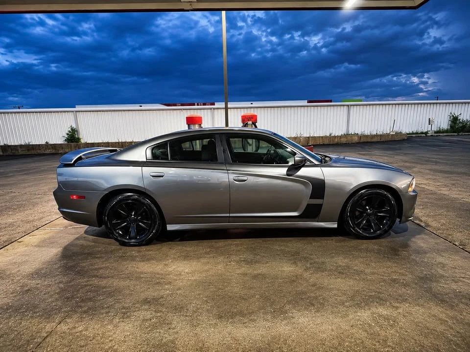 2012 Dodge Charger 7th Gen - Image 2 of 8