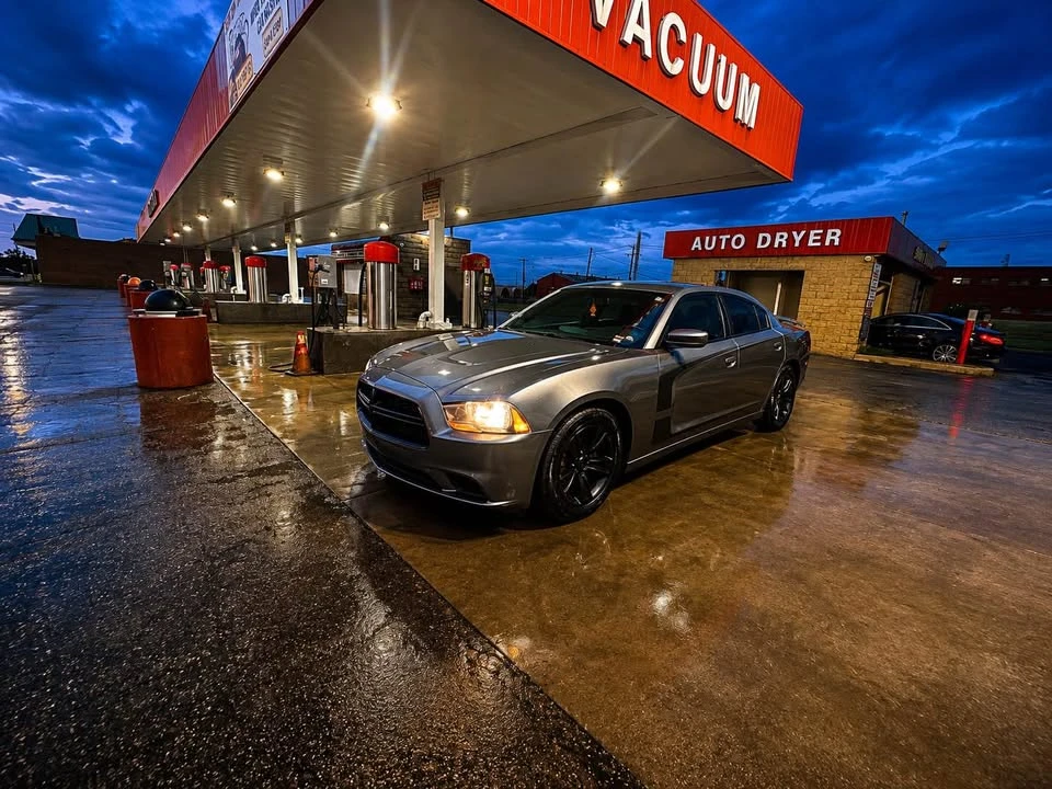 2012 Dodge Charger 7th Gen - Image 4 of 8