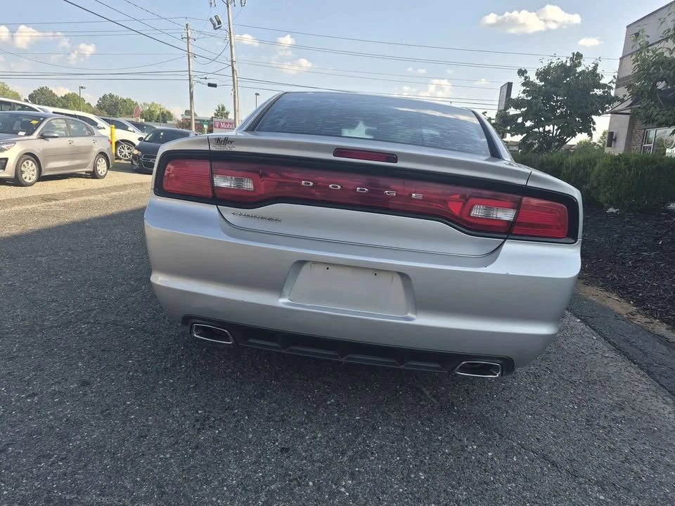 2012 Dodge Charger 7th Gen - Image 4 of 11