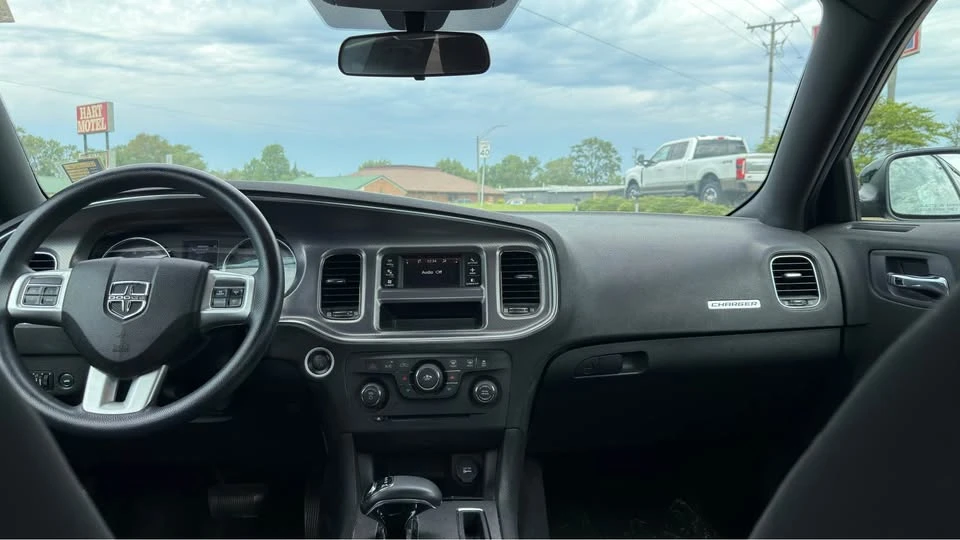 2012 Dodge Charger 7th Gen - Image 6 of 11