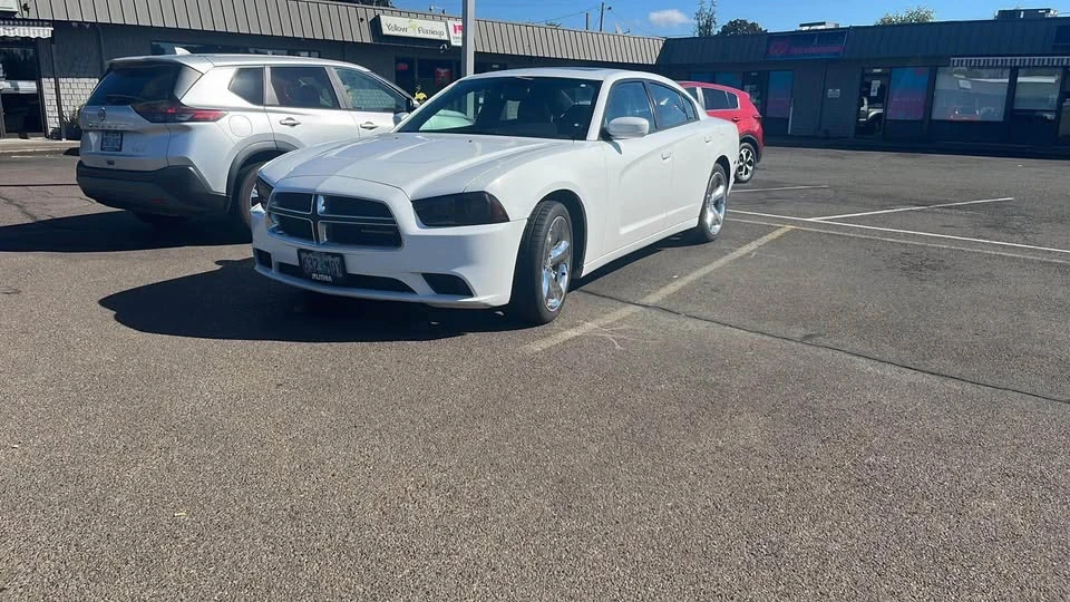 2012 Dodge Charger 7th Gen - Image 2 of 3