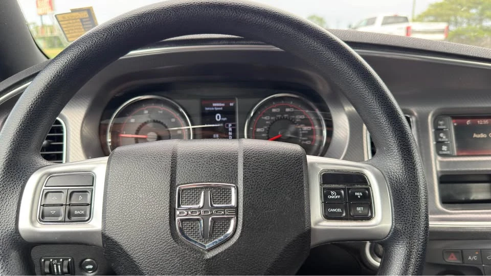 2012 Dodge Charger 7th Gen - Image 9 of 11