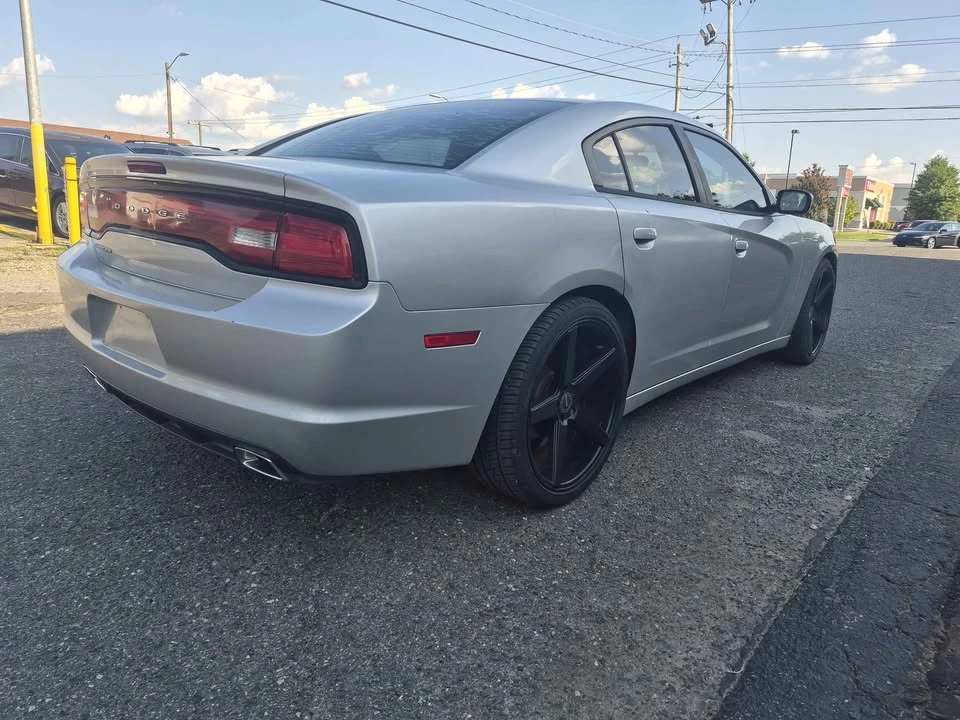 2012 Dodge Charger 7th Gen - Image 3 of 11