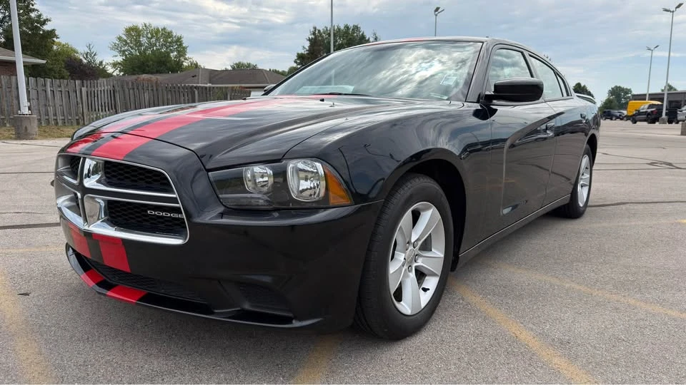 2012 Dodge Charger 7th Gen - Image 2 of 11