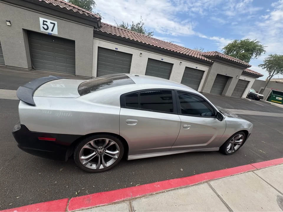 2012 Dodge Charger 7th Gen - Image 5 of 9