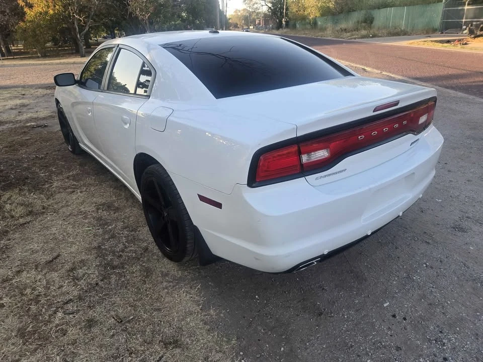 2012 Dodge Charger 7th Gen - Image 6 of 10