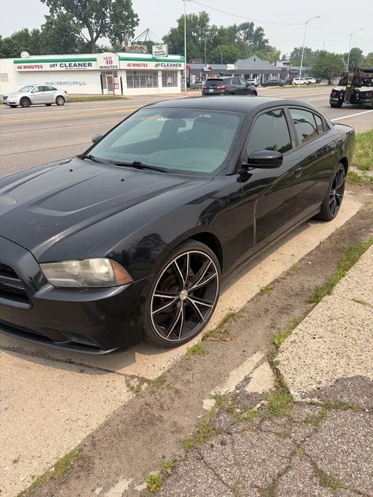 2012 Dodge Charger 7th Gen - Image 6 of 7