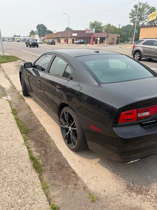 2012 Dodge Charger 7th Gen - Image 5 of 7