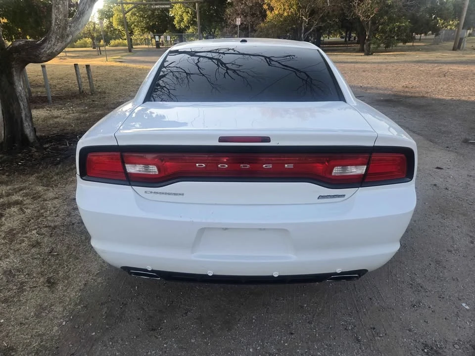 2012 Dodge Charger 7th Gen - Image 5 of 10