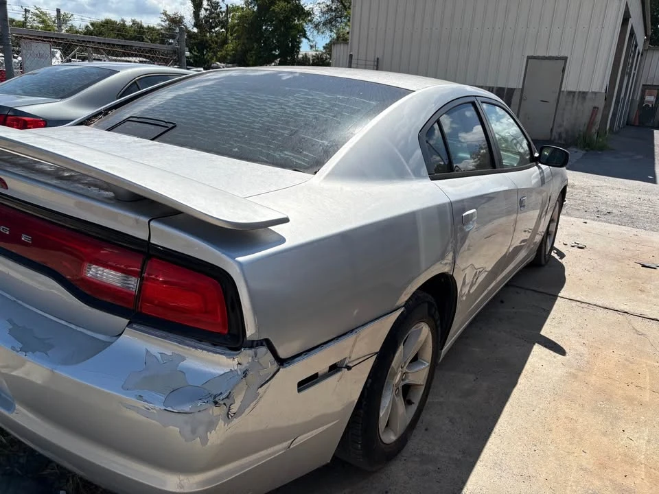 2012 Dodge Charger 7th Gen - Image 15 of 18