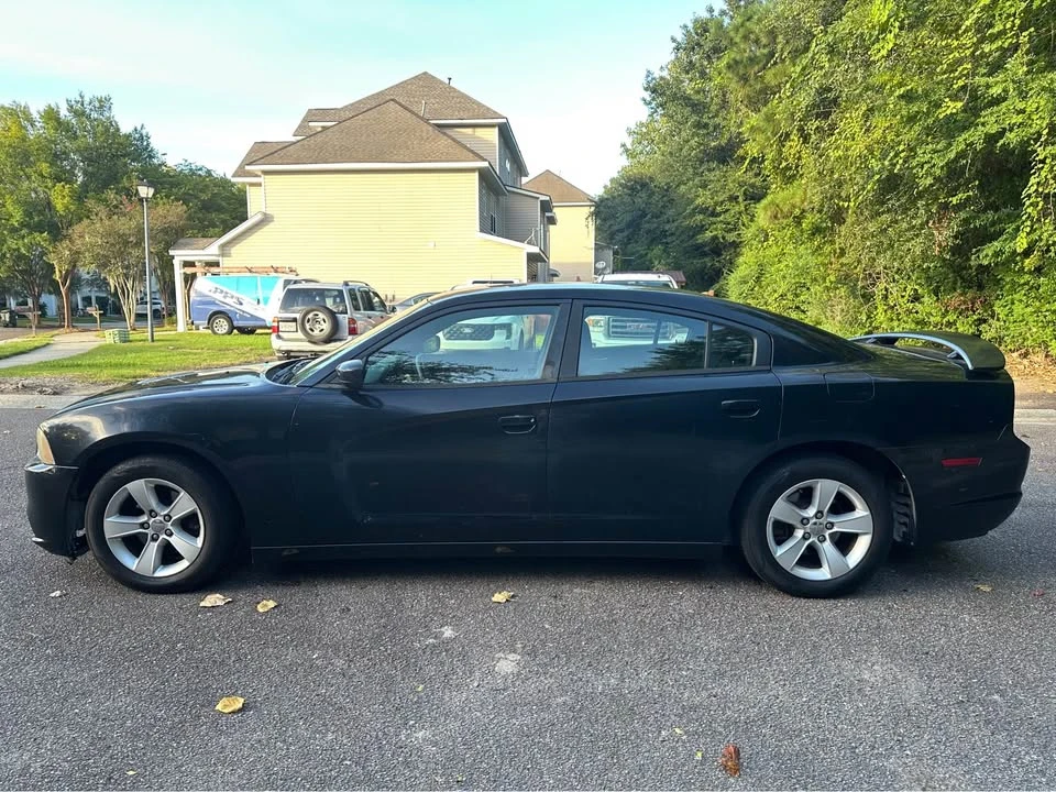 2012 Dodge Charger 7th Gen - Image 4 of 10