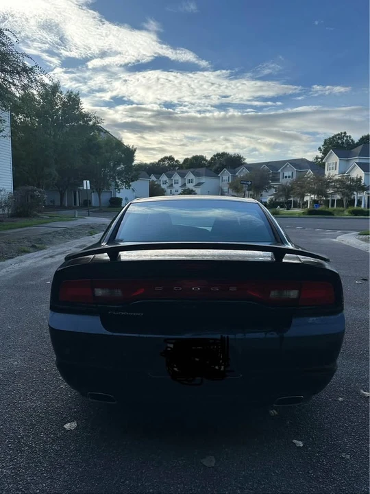 2012 Dodge Charger 7th Gen - Image 6 of 10