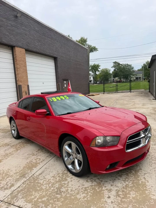 2012 Dodge Charger 7th Gen - Image 3 of 10