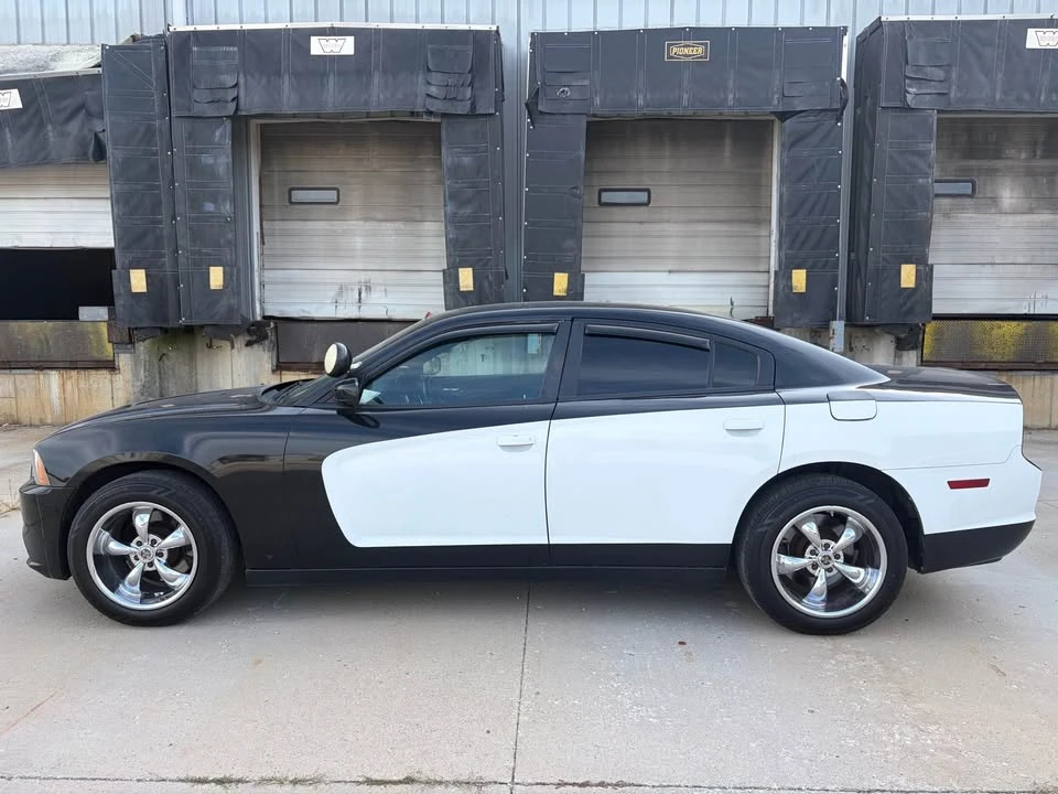 2012 Dodge Charger 7th Gen - Image 6 of 11