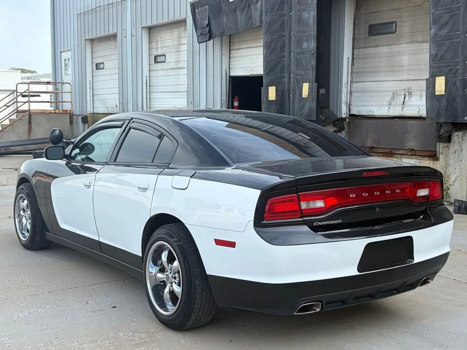 2012 Dodge Charger 7th Gen - Image 3 of 11