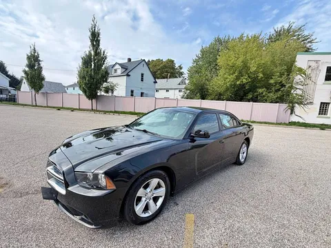 2012 Dodge Charger SXT Sedan 4D