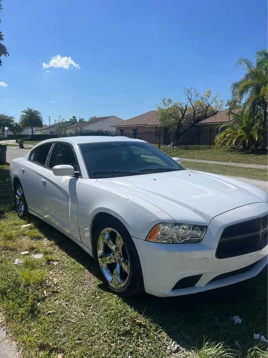 2012 Dodge Charger 7th Gen - Image 3 of 9