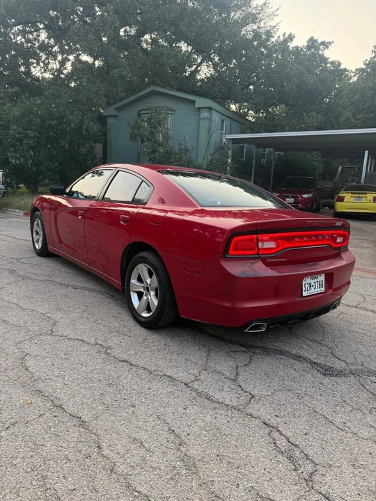 2012 Dodge Charger 7th Gen - Image 4 of 6