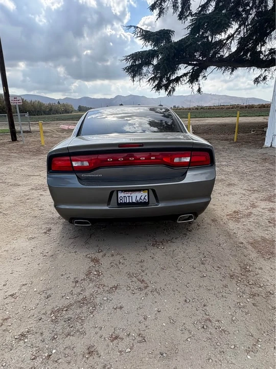 2012 Dodge Charger 7th Gen - Image 3 of 4