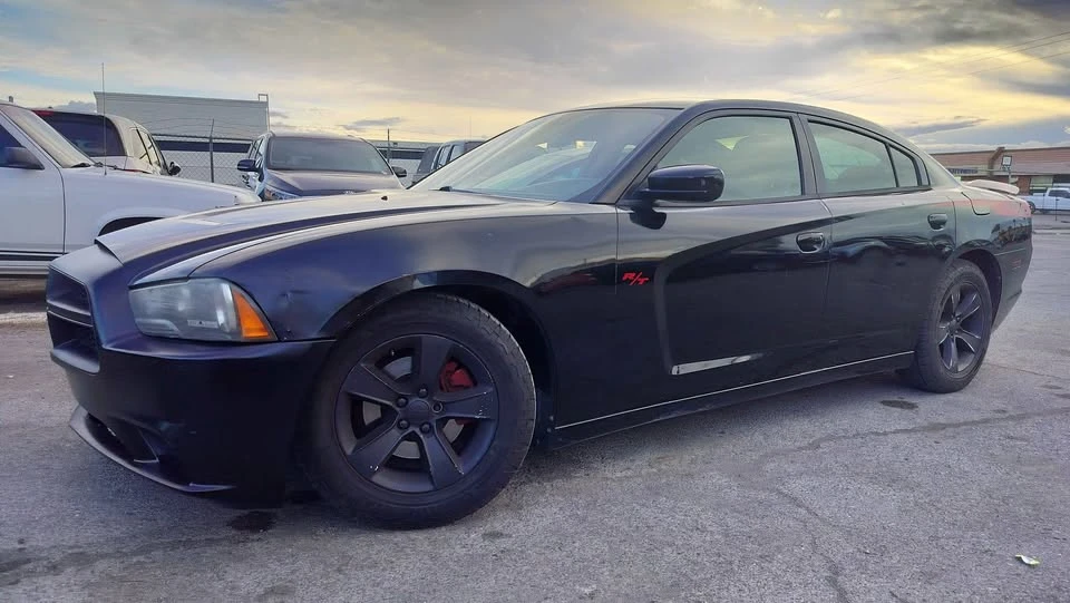 2012 Dodge Charger 7th Gen - Image 2 of 8