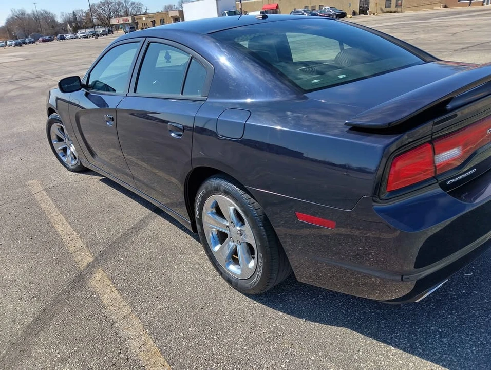 2012 Dodge Charger 7th Gen - Image 4 of 6