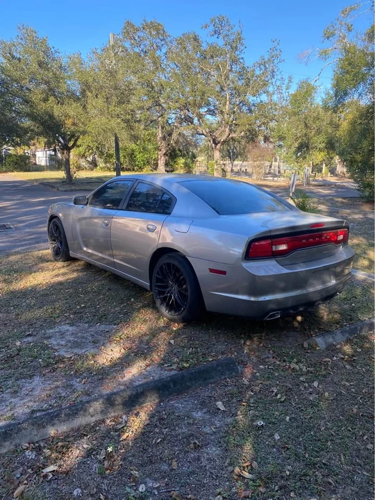 2012 Dodge Charger 7th Gen - Image 6 of 15