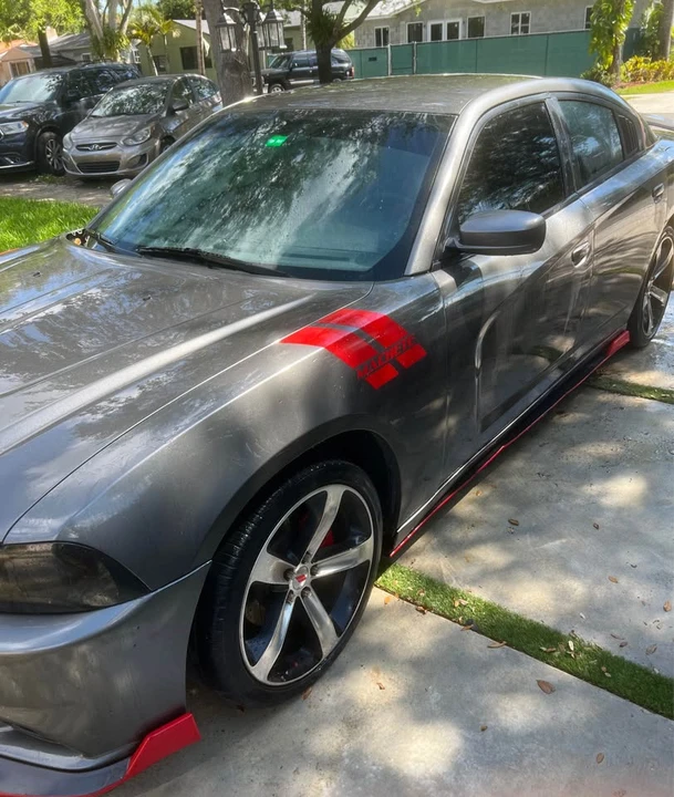 2012 Dodge Charger 7th Gen - Image 5 of 13