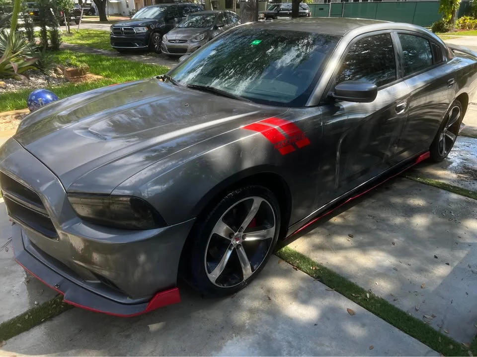 2012 Dodge Charger 7th Gen - Image 2 of 13