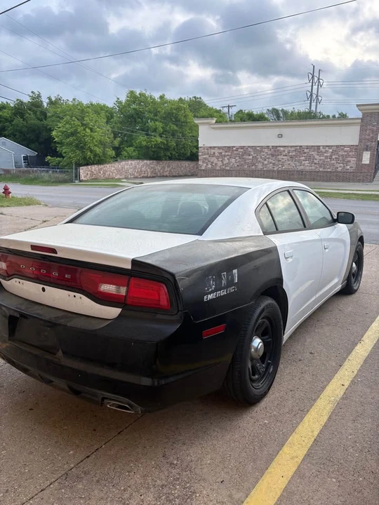 2012 Dodge Charger 7th Gen - Image 2 of 9